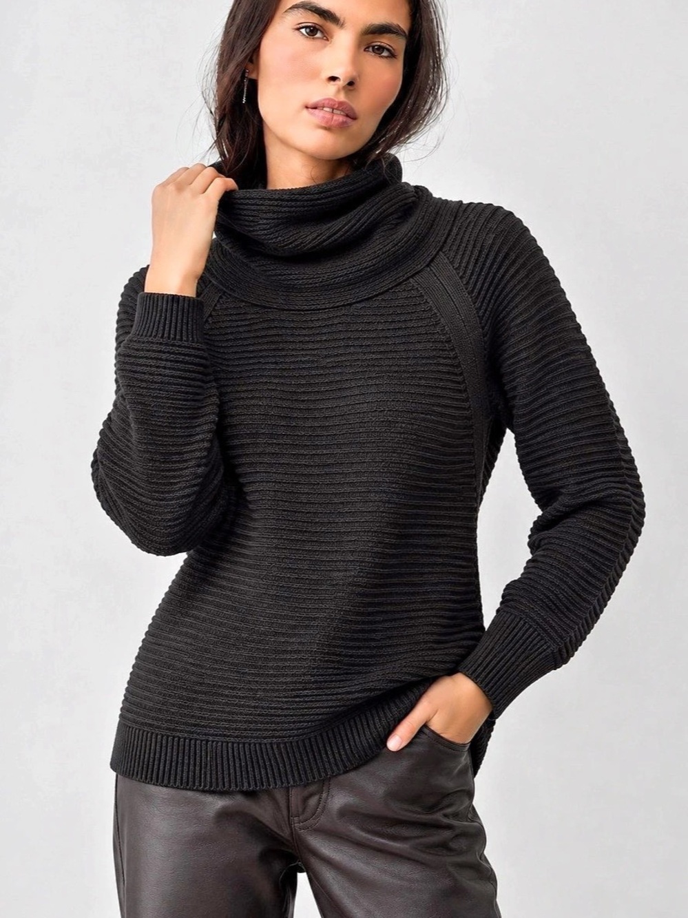 437. Reaction Kenneth Cole Cowl Neck Cotton Sweater in Black Size Medium